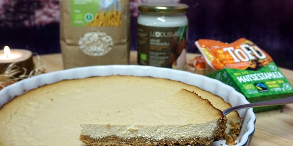 Kaerahelbepõhjal tofukook meega