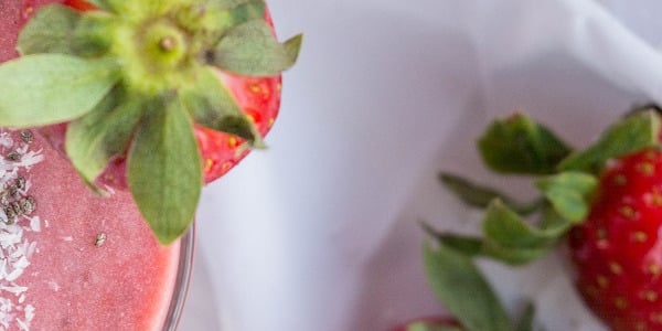 Maasika-chiaseemne-kookosjoogi puding