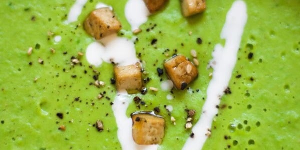 Rohelise herne püreesupp tofuga