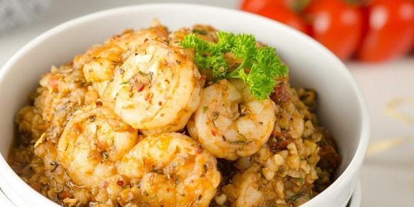 Toortatrapada krevettide ja päikesetomatitega