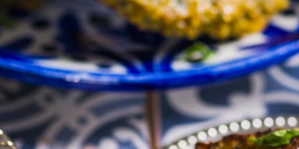 Vürtsikad hirsipätsikesed kikerhernestega