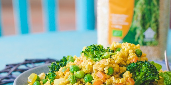 Hirsiroog köögiviljade ja munaga