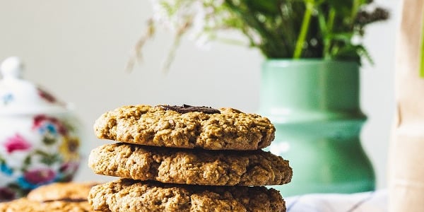 Maapähklised kaerahelbeküpsised