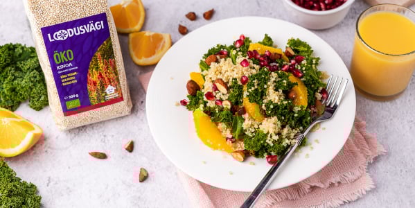 Kinoasalat lehtkapsa ja apelsiniga