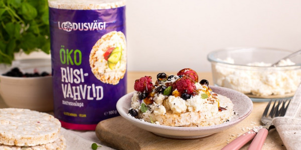Riisivahvlid ricotta ja marjadega