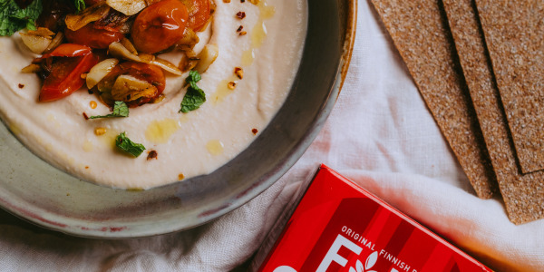 Kreemine feta dipikaste Finn Crisp näkileibadega