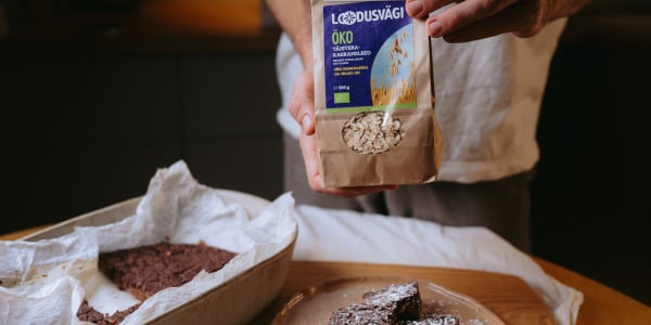 Kaerahelbe-kakao brownied 