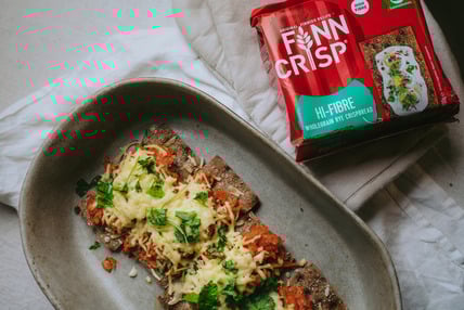 Kimchi ja juustuga küpsetatud näkileivad