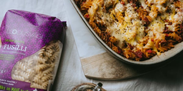 Ahjupasta juustu ja salaamiga