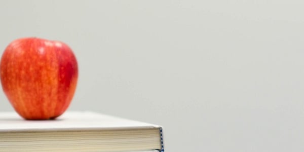 5 lihtsat nippi, mis aitavad koolijütsil tarkust ammutada