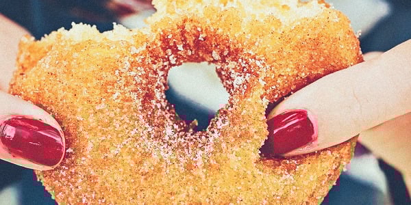 Mida tunneb sinu keha, kui sööd liiga palju valget suhkrut?